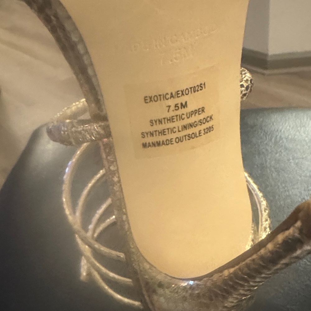 🔥STEVE MADDEN
Exotica Sandal In Gold Snake Brand New Size 7.5🔥 - Picture 9 of 16